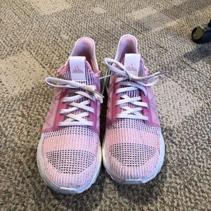 Barely worn new condition women’s Ultraboost 19